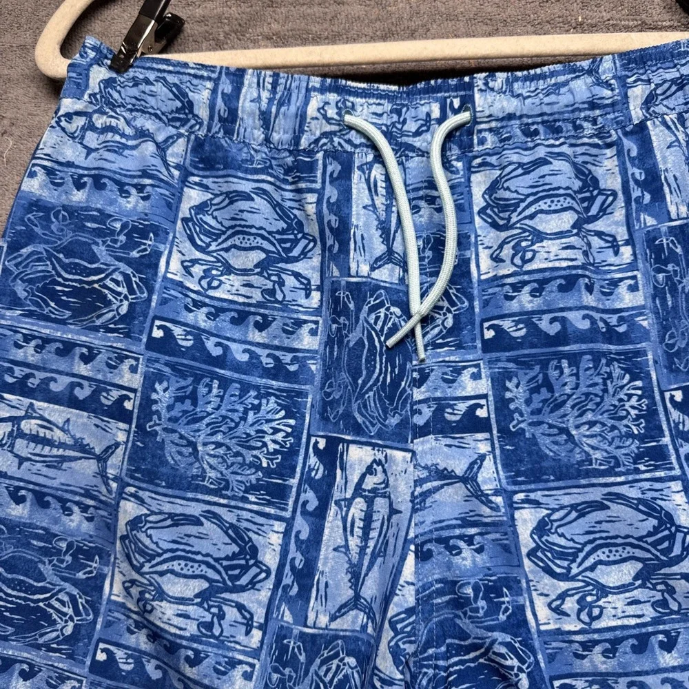 Vineyard Vines Men's Blue Swim Trunks Large Island Print Drawstring Mesh Lined‎